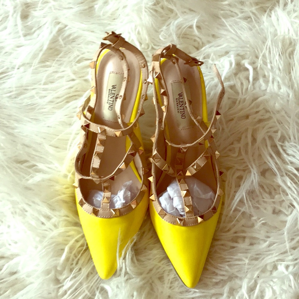 Yellow V Heels